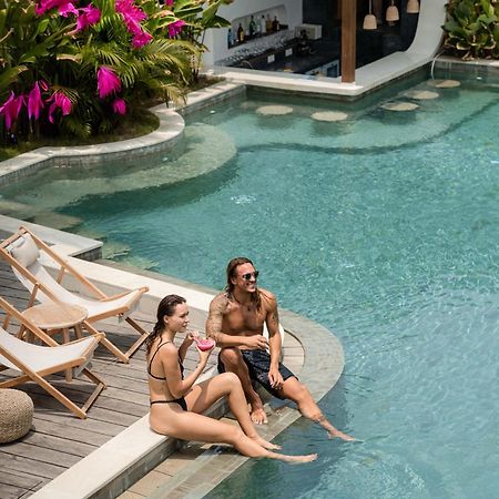 Quma Hotel Gili Trawangan Exteriör bild
