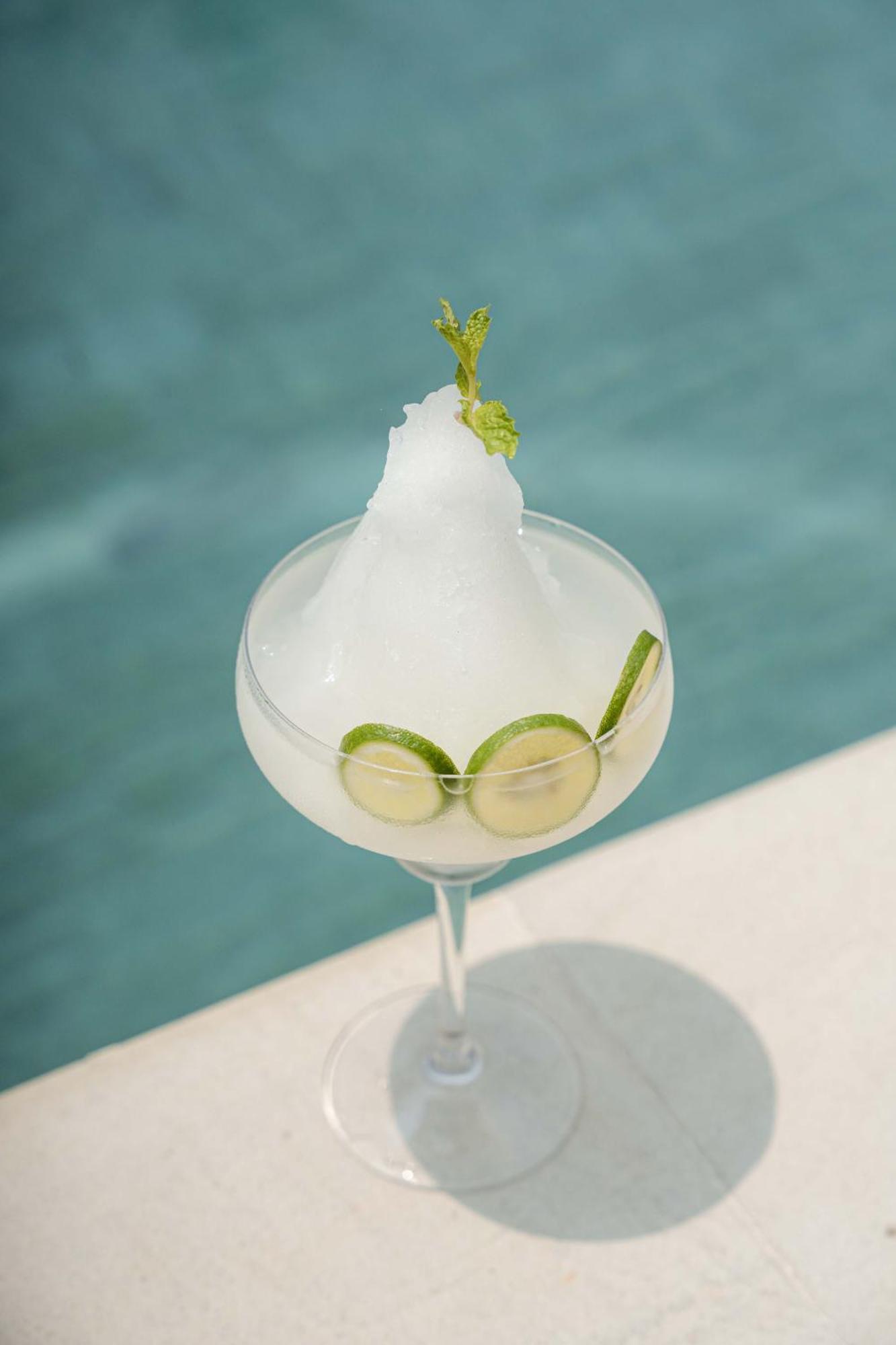 Quma Hotel Gili Trawangan Exteriör bild